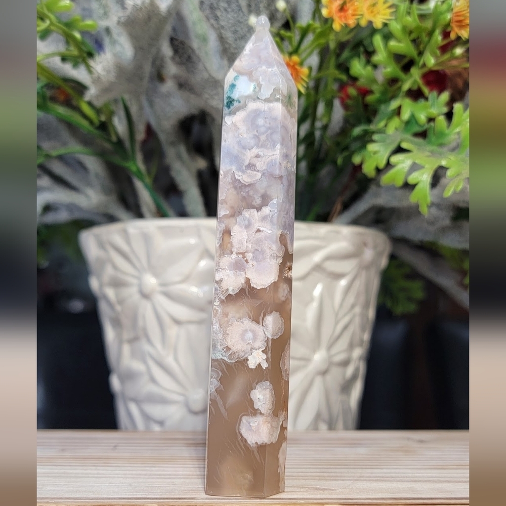 NEW 4.95" - 92g FLOWER AGATE TOWER